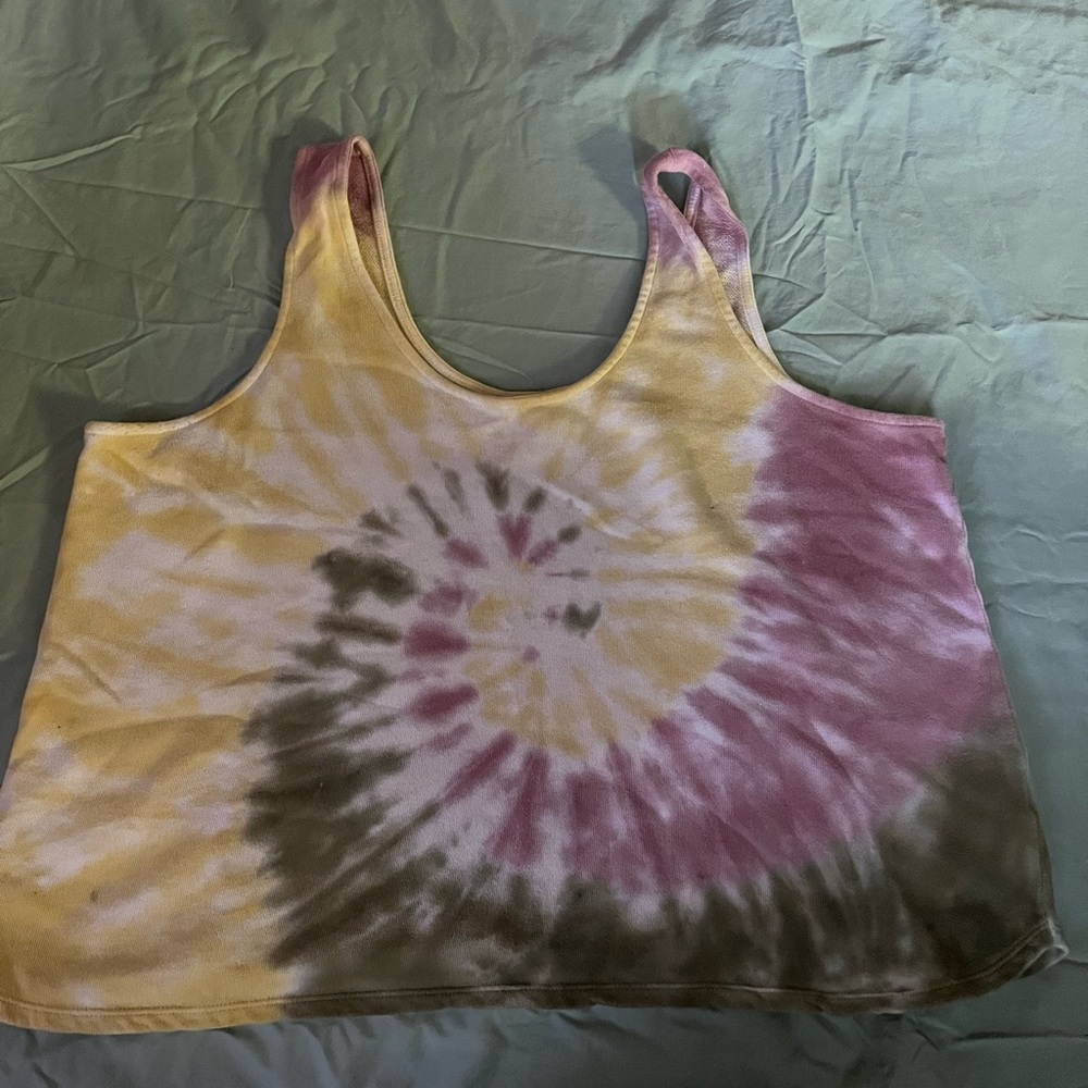 Cropped tie-dye tank top